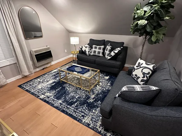 39R Sargent St APT 3, Gloucester, MA 01930