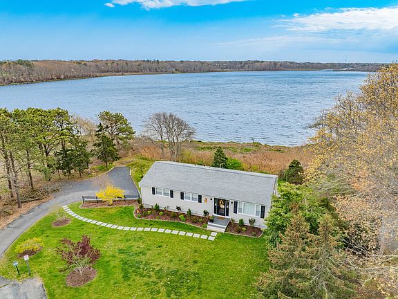 5th image of 75 Meadowbrook Road