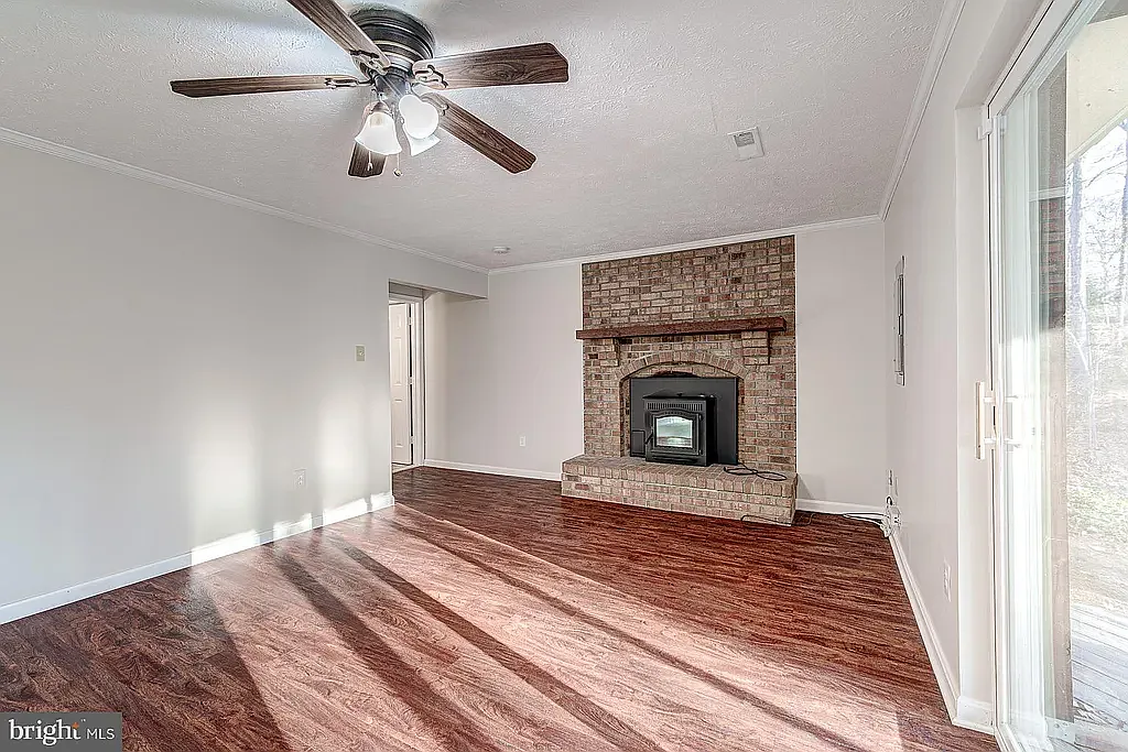 1 bed, 900 sqft, $1,600 — Photo 4