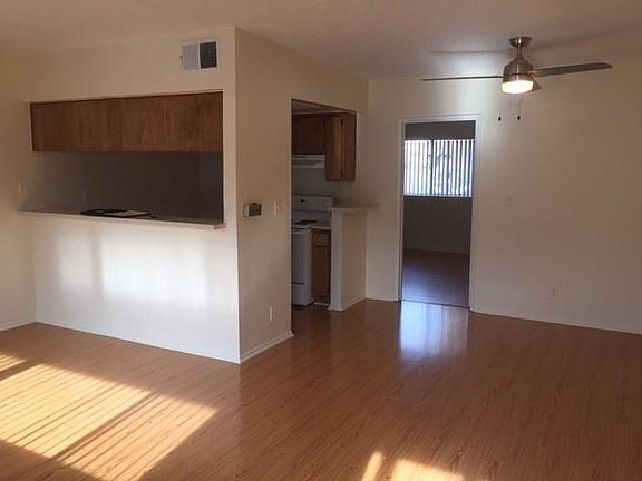 3rd image of 342 E Providencia Ave