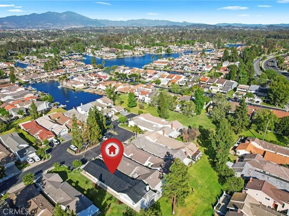 24142 Minnetonka Ln, Lake Forest, CA 92630