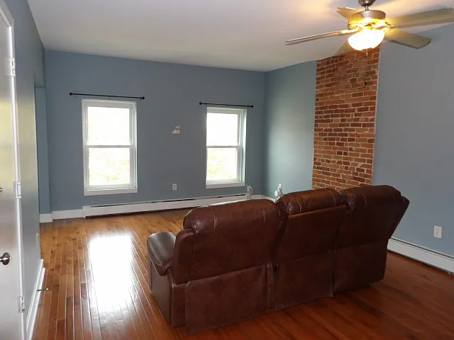 1 bed, 1000 sqft, $1,500 — Photo 3