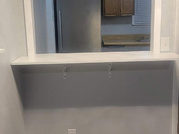 4th image of 2235 Poinsettia Cir #1