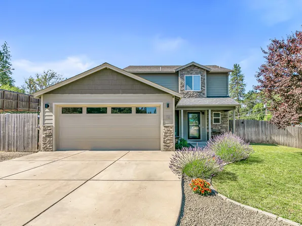 70 Cindy Way, Shady Cove, OR 97539