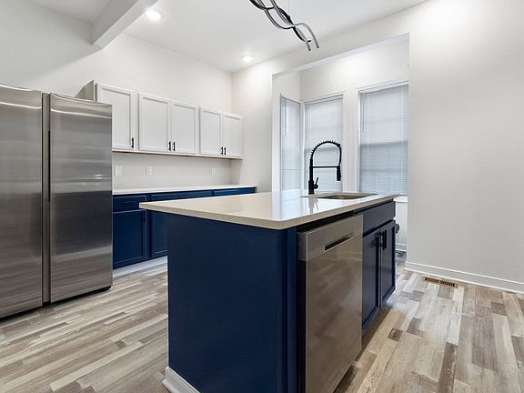 5th image of 2110 North Ave Floor 1