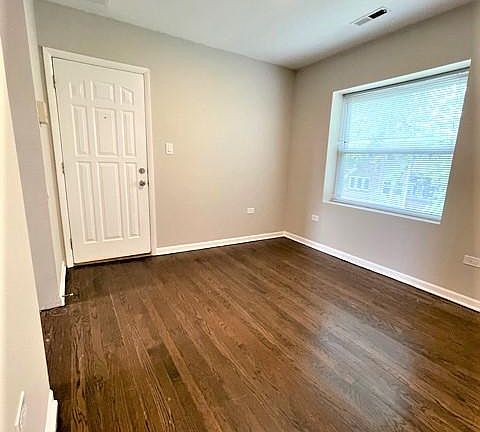 3rd image of 3517 W Grace St APT 1E