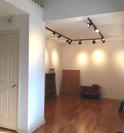 3rd image of 710 Centerfield Dr