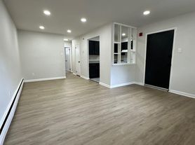521 Martin St, Philadelphia, PA