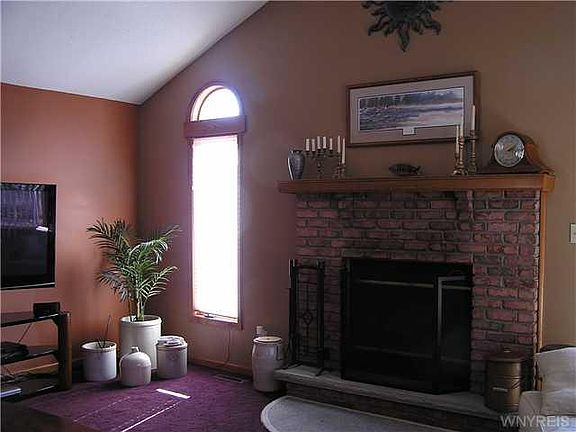 5th image of 3301 Craig Dr