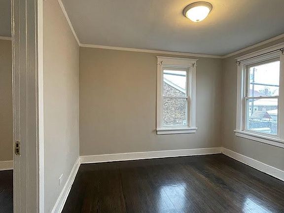 3rd image of 1717 E Columbus Dr #2R