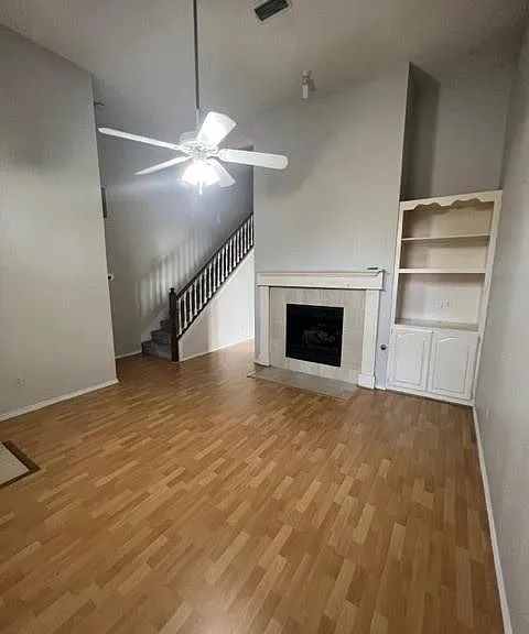 553 Raintree Cir — Photo 3