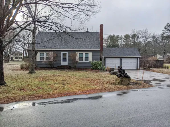 12 Maple Street, Cumberland, ME 04021