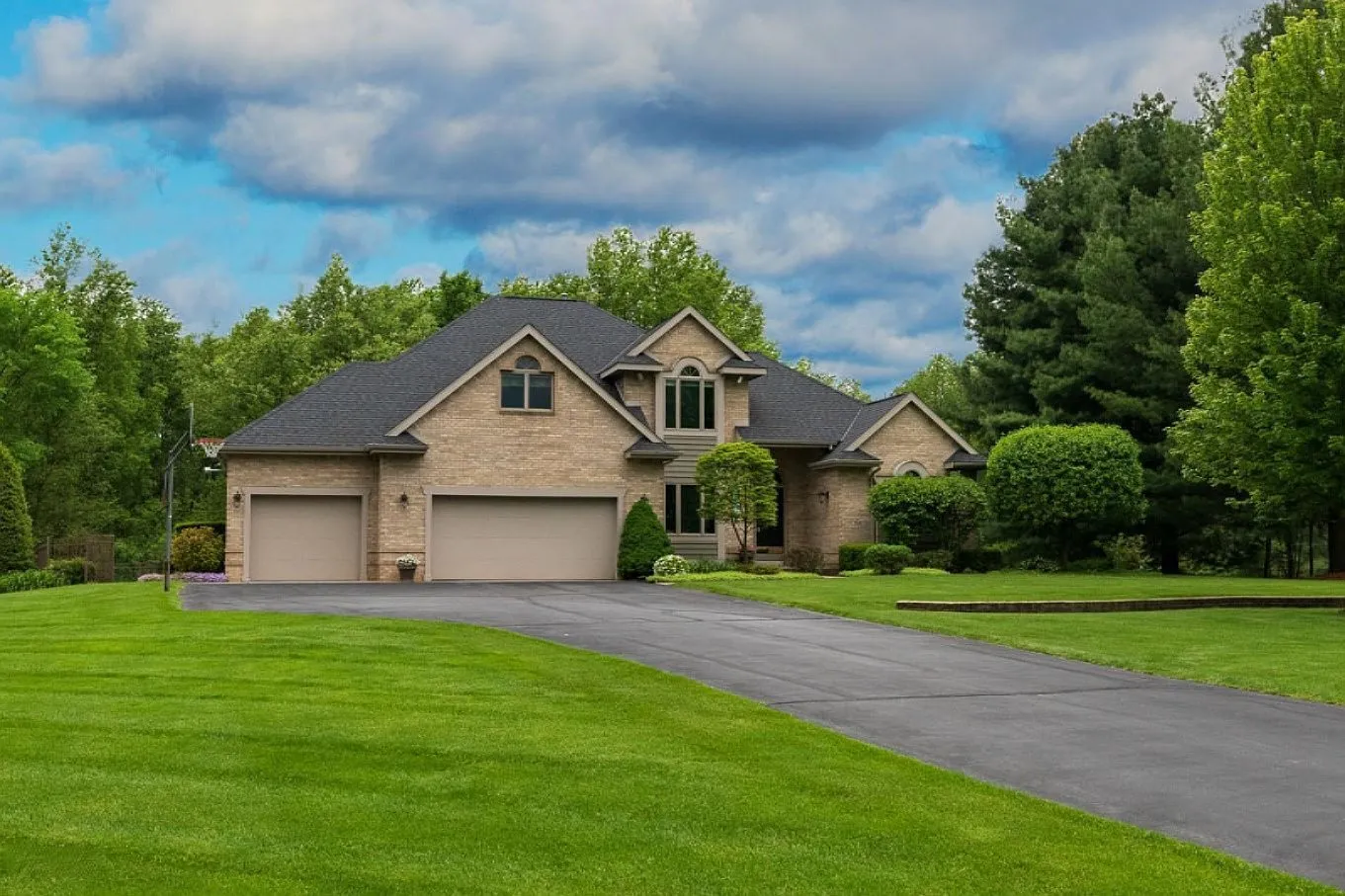 7041 Steeplechase Ct photo 1