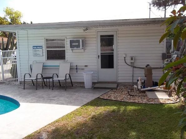409.5 Pleasant St, Clearwater, FL 33755