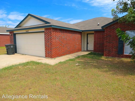 2nd image of 3607 Woodlake Dr