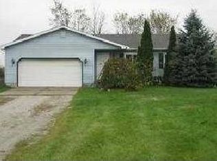 6015 Frith Rd, Saint Clair, MI 48079