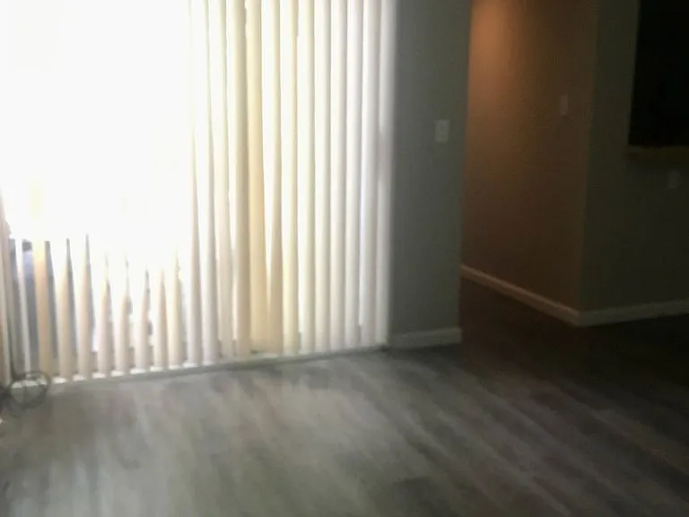 193 Meridan St — Photo 3