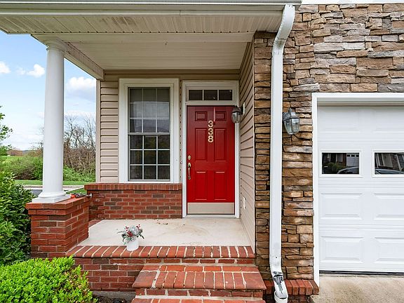 3rd image of 338 Sheliah Ct