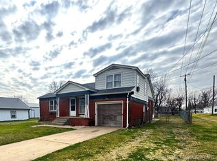 110 N Cedar Ave, Stroud, OK 74079