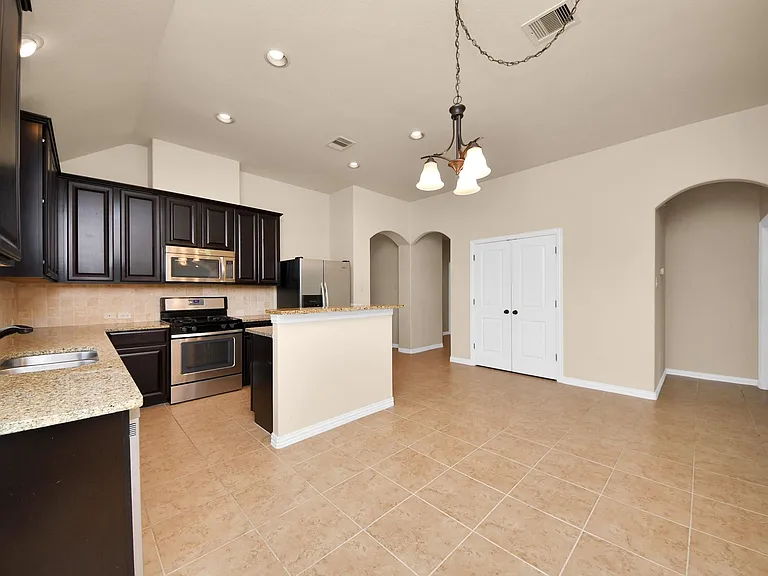 2527 Horned Owl Dr — Photo 11