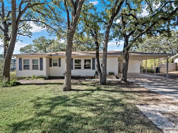 314 Tee Dr, Bryan, TX 77801