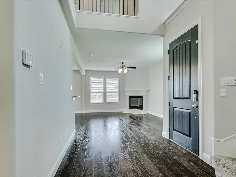 2949 Galveston St — Photo 10