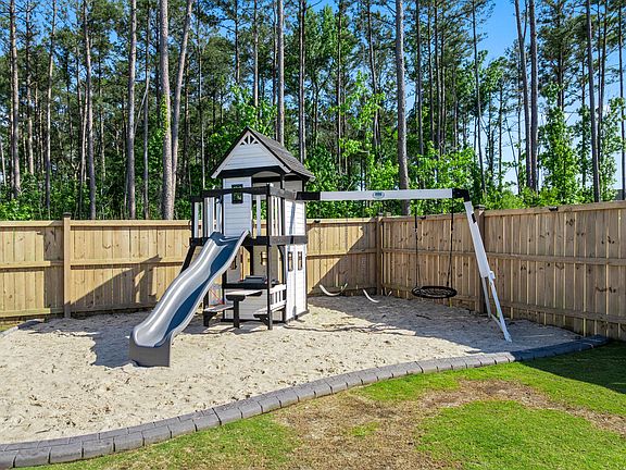 5th image of 218 Cypress Preserve Blvd