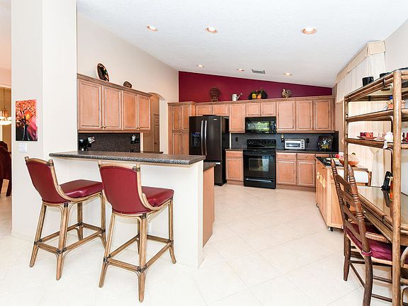 4th image of 7794 Caprio Dr
