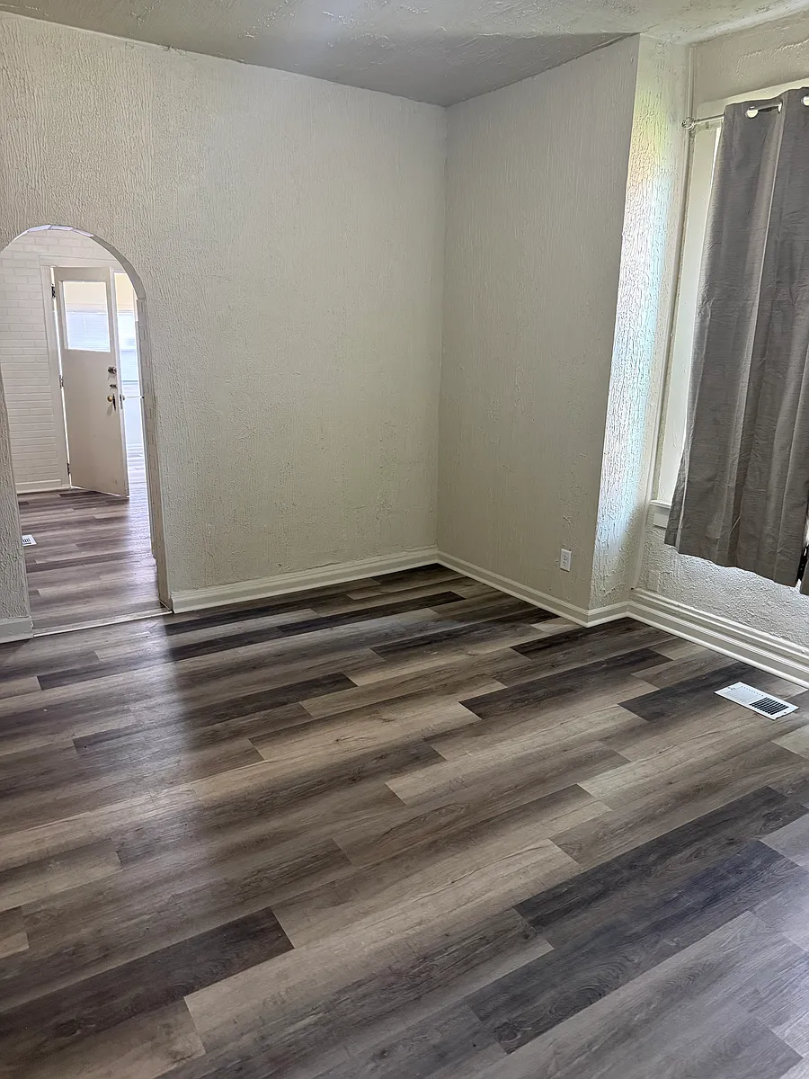 Building Photo - 1740 W 87th St #1