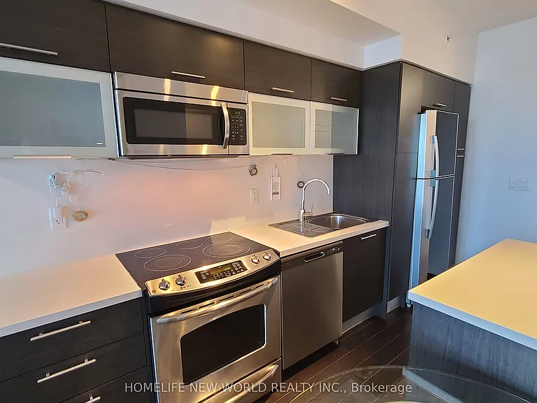 386 Yonge St #2905 — Photo 4