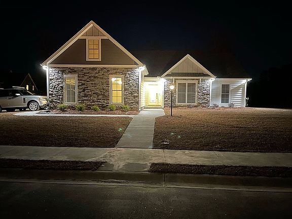 3rd image of 2420 Charity Ln
