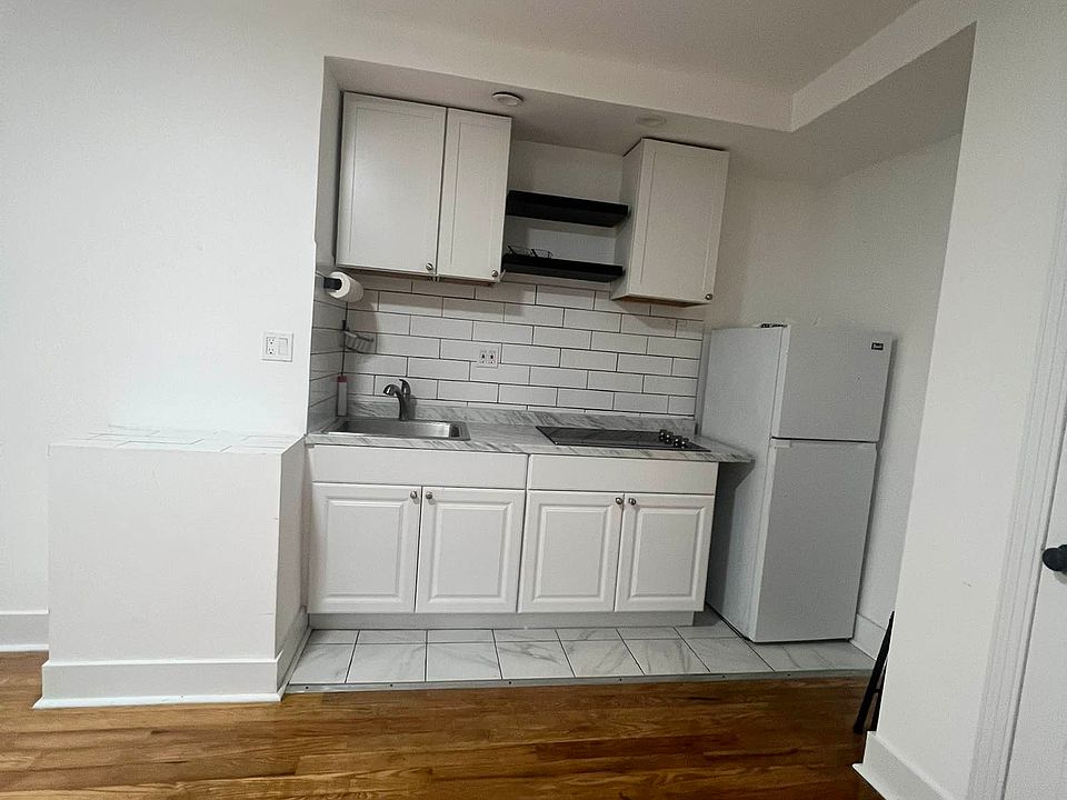 1st image of 120 W 138th St #1C