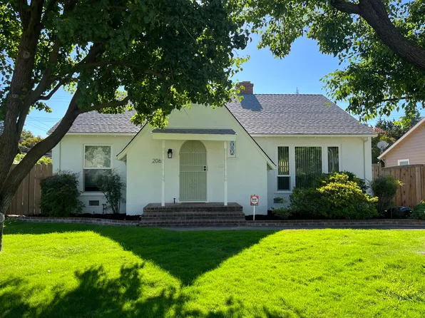 206 S Fairmont Ave, Lodi, CA 95240