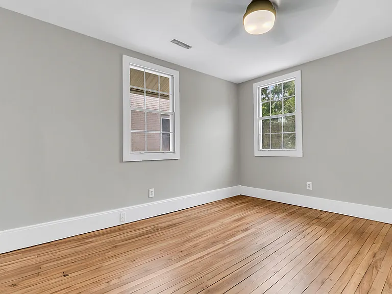 1195 King St — Photo 32