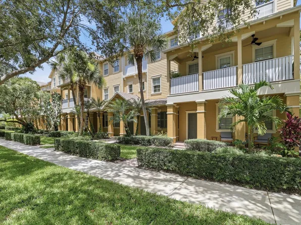 127 E Thatch Palm Cir, Jupiter, FL 33458