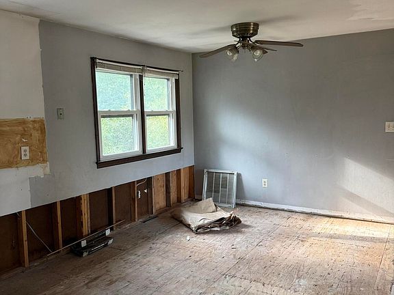 3rd image of 4056 Bendemeer Rd