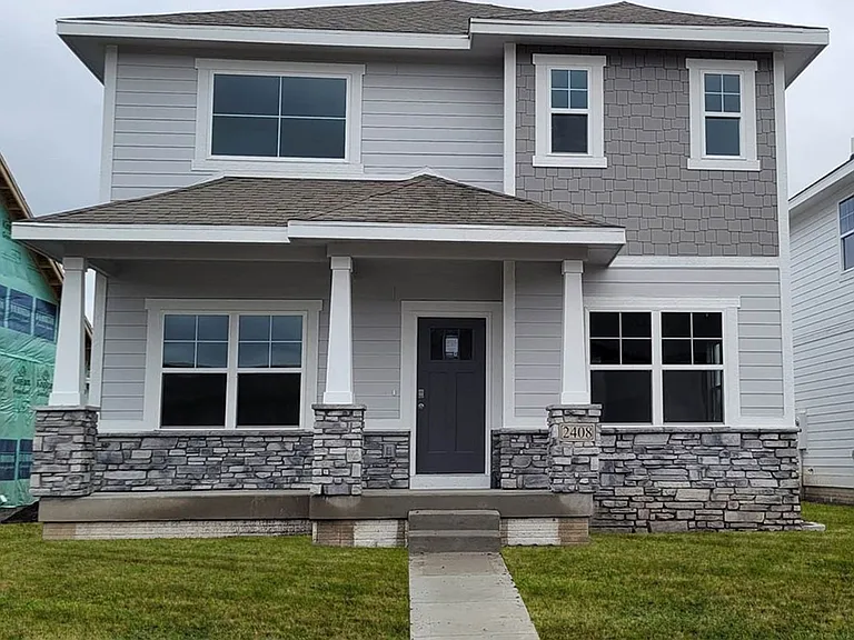 2408 SW Plaza Pkwy — Photo 1