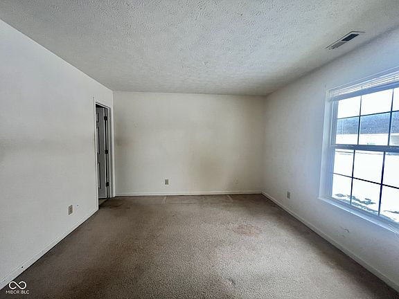 5th image of 503 Woodberry Dr