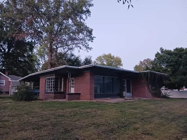 2716 S 26th St, Terre Haute, IN 47802