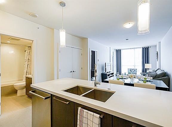 5th image of 271 Francis Way