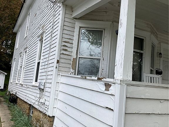 3rd image of 60-62 Cleveland Ave #60