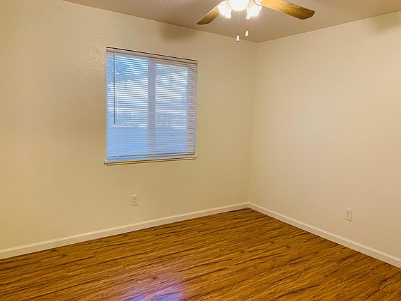 5th image of 1629 Holly Dr APT 14
