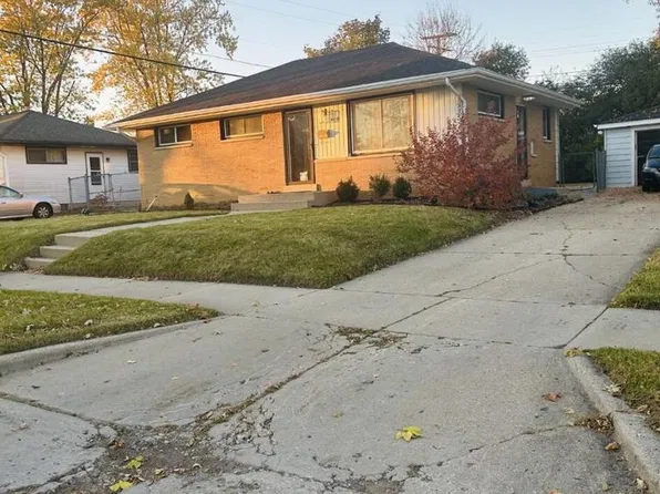 8800 W Monrovia AVENUE, Milwaukee, WI 53225