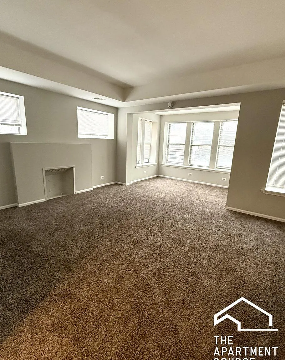 6143 South Woodlawn Avenue #1 — Photo 1