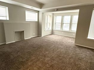 6143 S Woodlawn Ave #1, Chicago, IL 60637