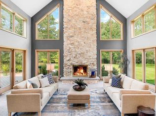 1630 W Green Brook Rd, River Hills, WI 53217