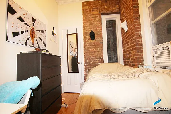 Rented by FirstService Realty (legacy) | media 27