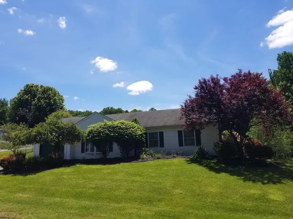 4 Stream View Ct, Mountain Top, PA 18707