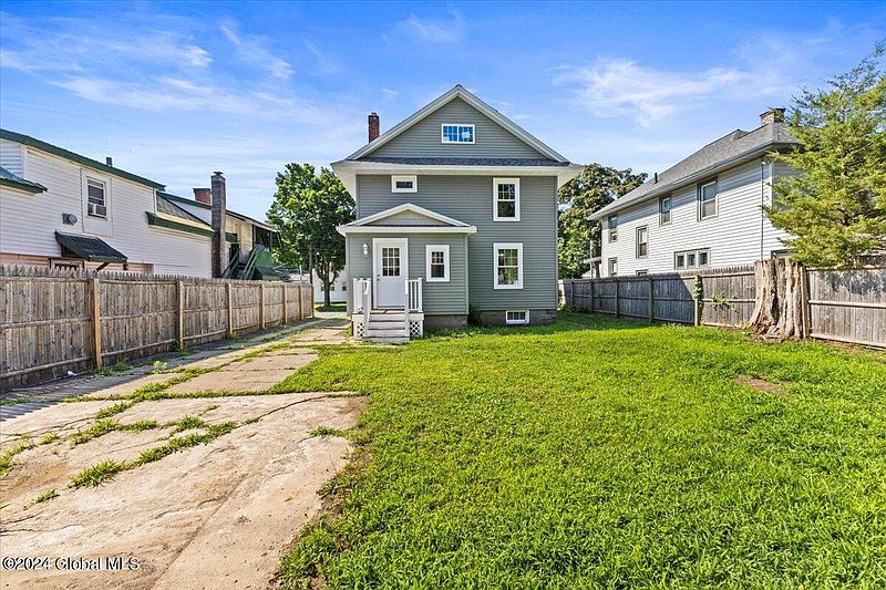 4th image of 37 Willow Street