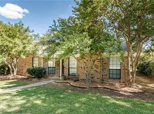 702 Thrush Ct, Lewisville, TX 75067